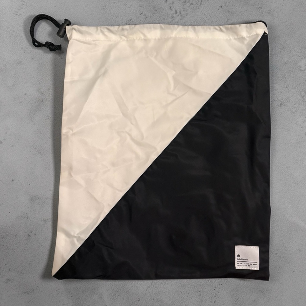 Lululemon Two-Tone Black and White Drawstring Dust Bag